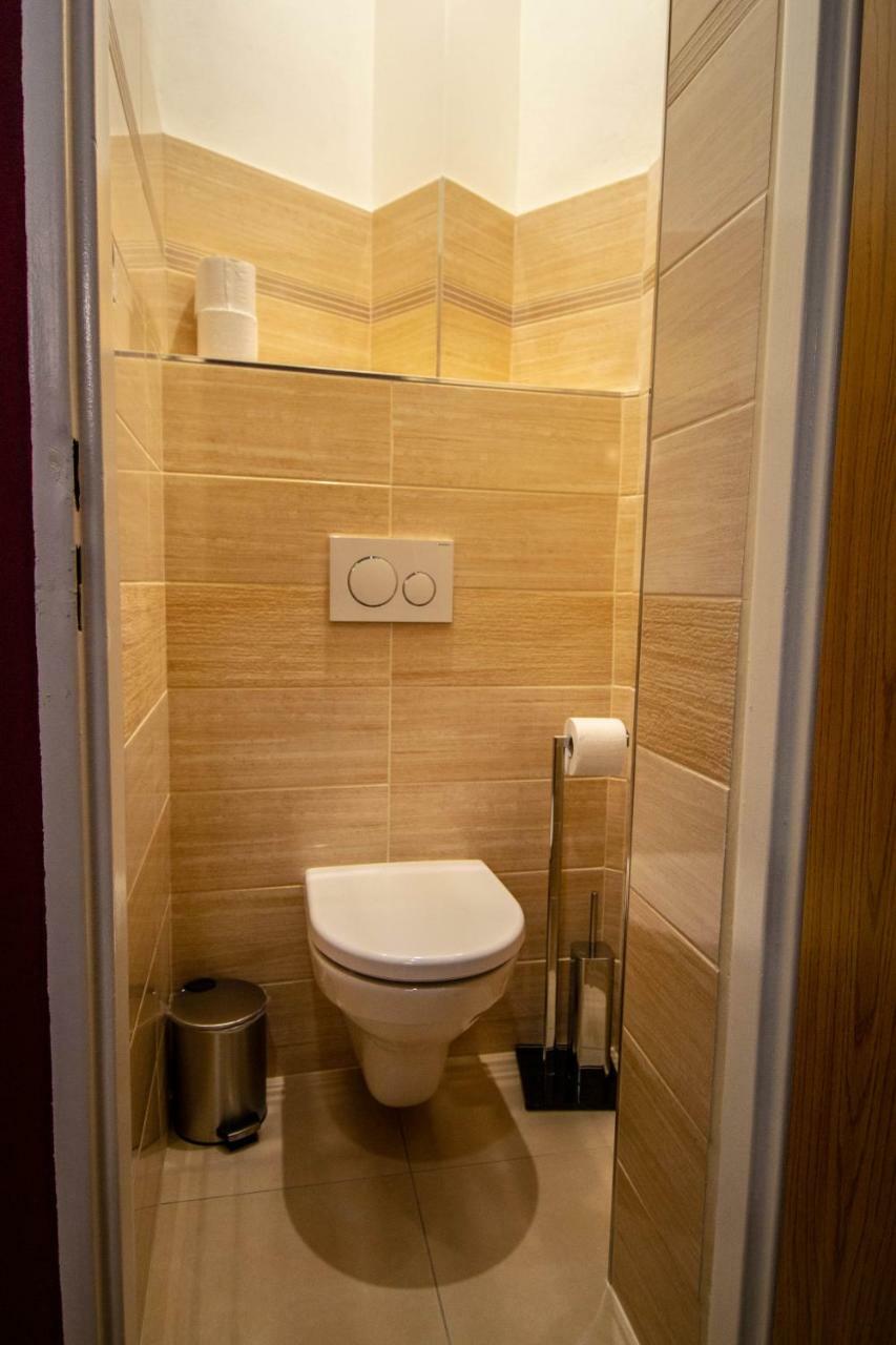 Ruterra Apartments By Cathedral Prague Exterior photo